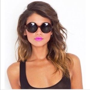 MEET YOUR POSHER💁‍♀️